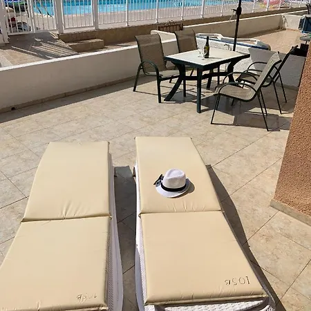 Poolside Ground Floor - B105 Walnut Grove Пафос