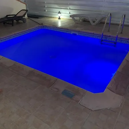 Poolside Ground Floor - B105 Walnut Grove Appartamento *